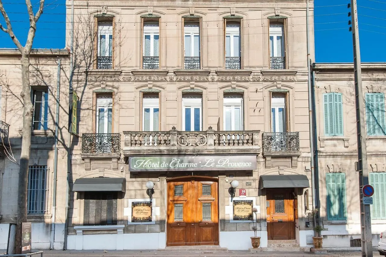 Hotel De Charme Le Provence Salon-de-Provence 3*,