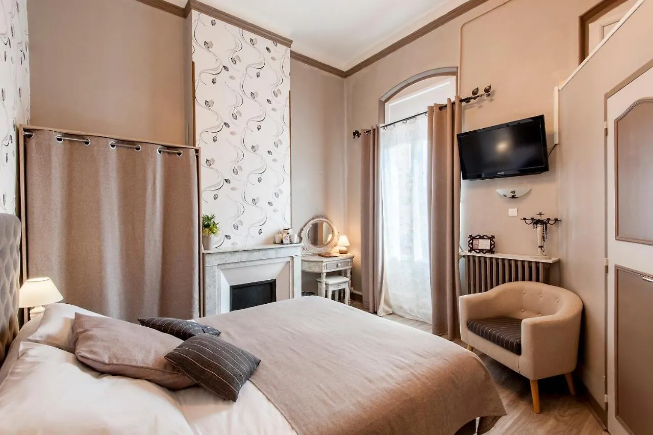 Hotel De Charme Le Provence Salon-de-Provence