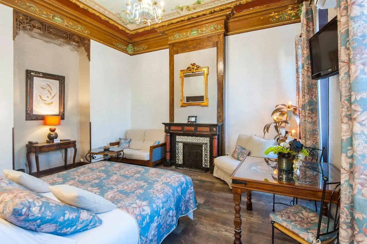 Hotel De Charme Le Provence Salon-de-Provence 3*,  France