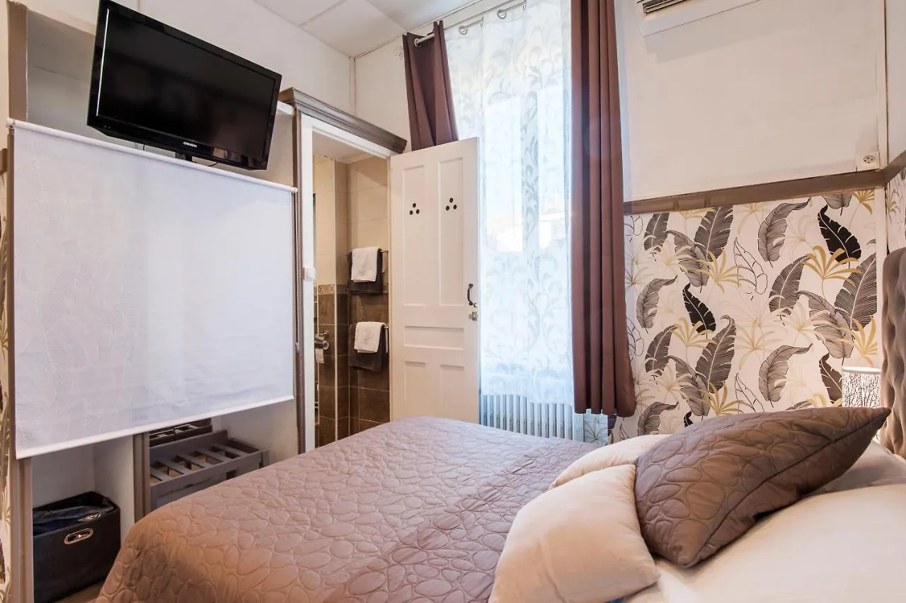 Hotel De Charme Le Provence Salon-de-Provence
