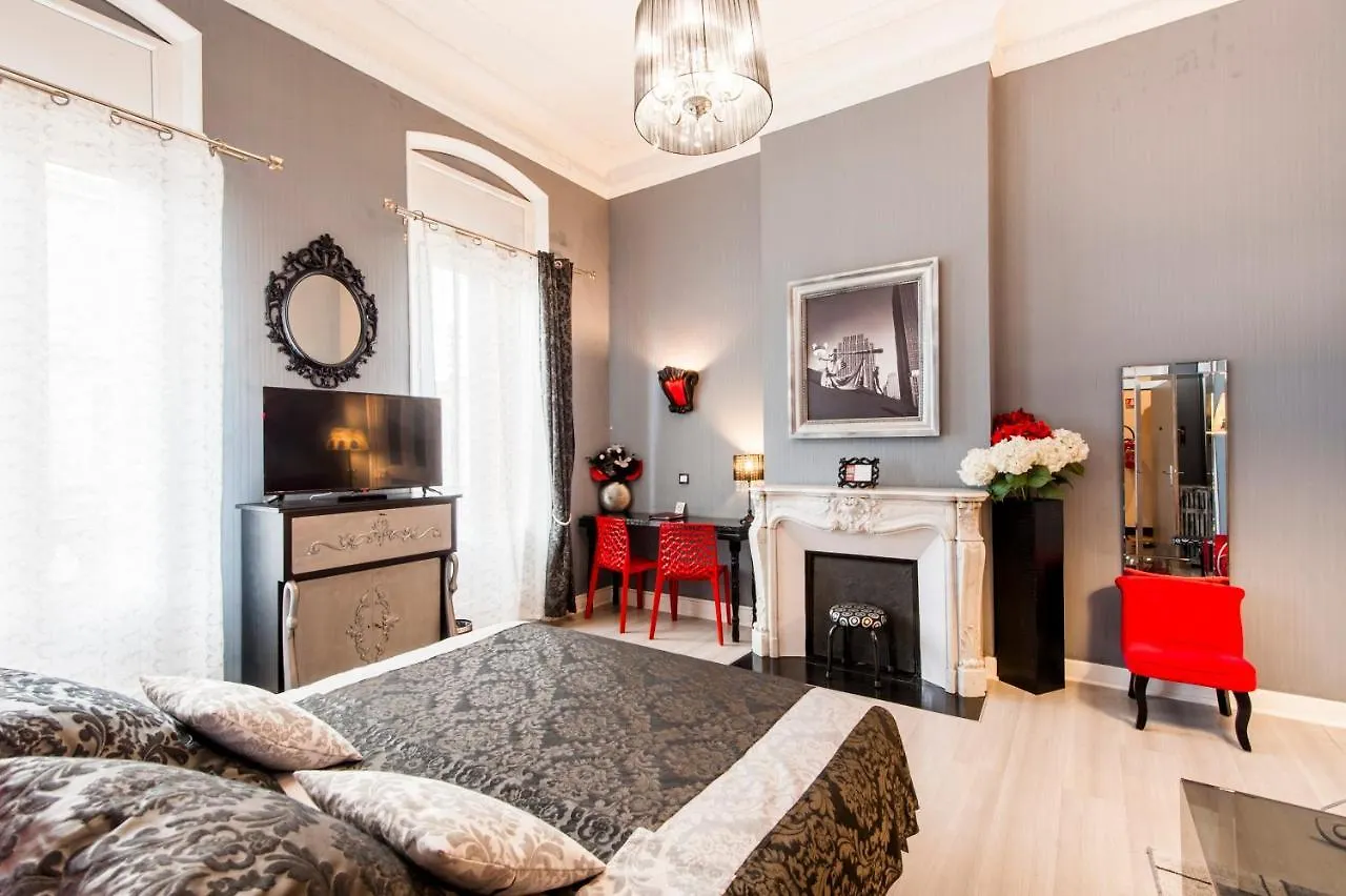 Hotel De Charme Le Provence Salon-de-Provence 3*,